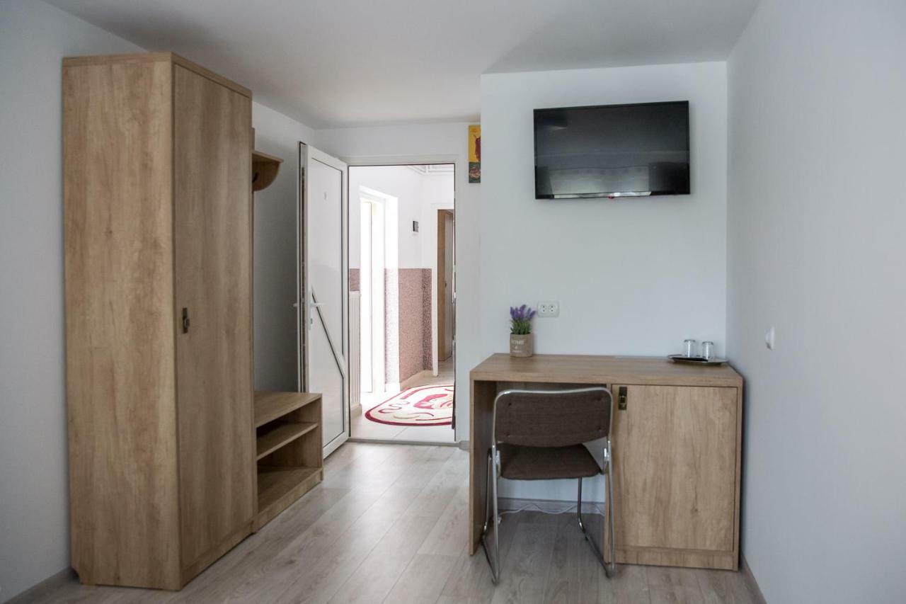 فندق Casa Burduhos Câmpulung Moldovenesc المظهر الخارجي الصورة