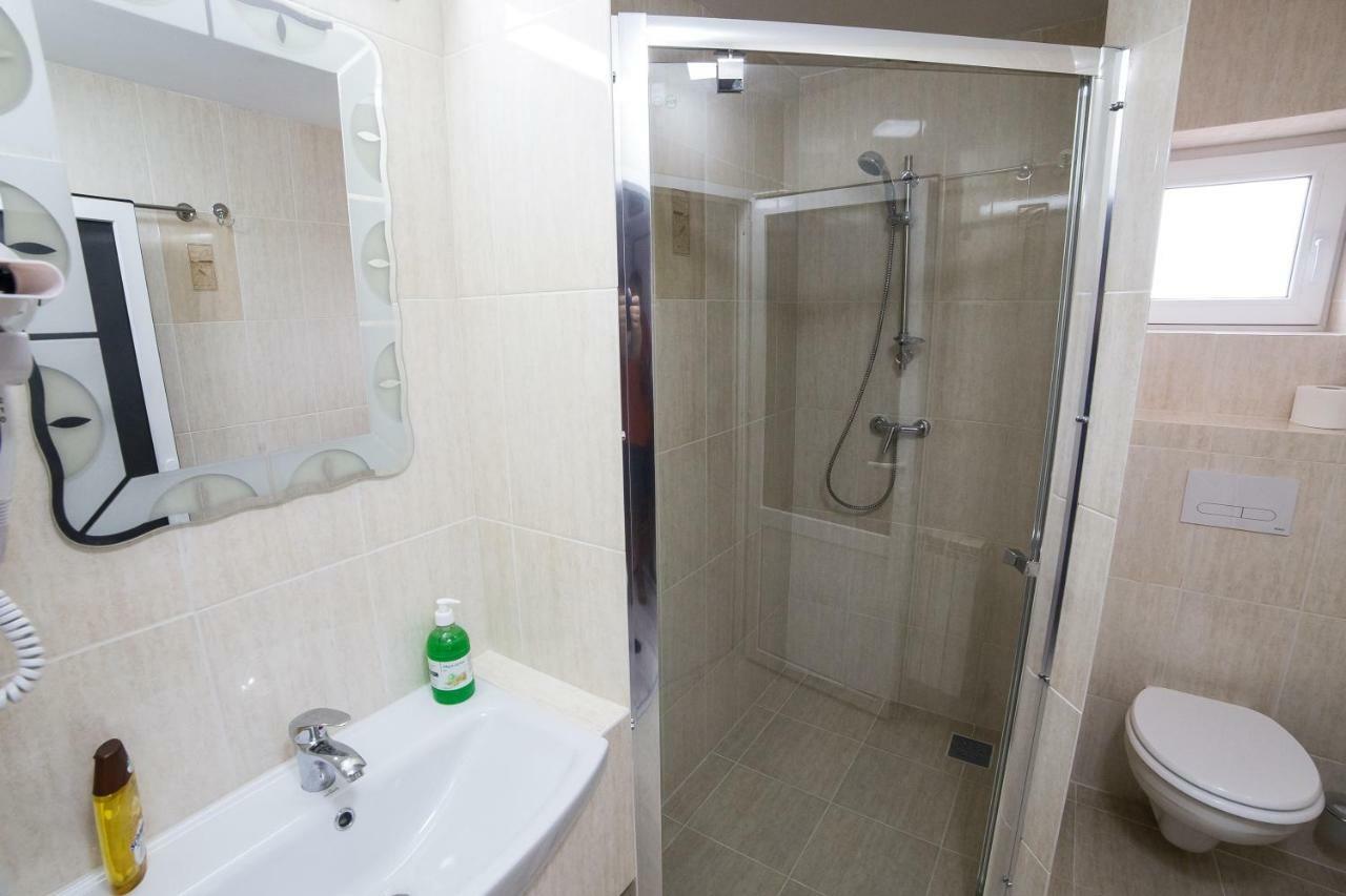 فندق Casa Burduhos Câmpulung Moldovenesc المظهر الخارجي الصورة