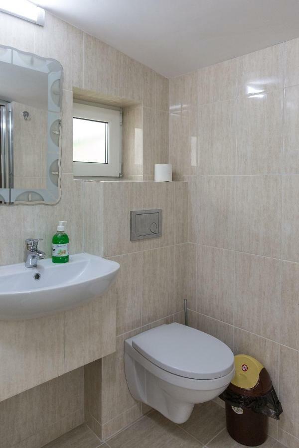 فندق Casa Burduhos Câmpulung Moldovenesc المظهر الخارجي الصورة